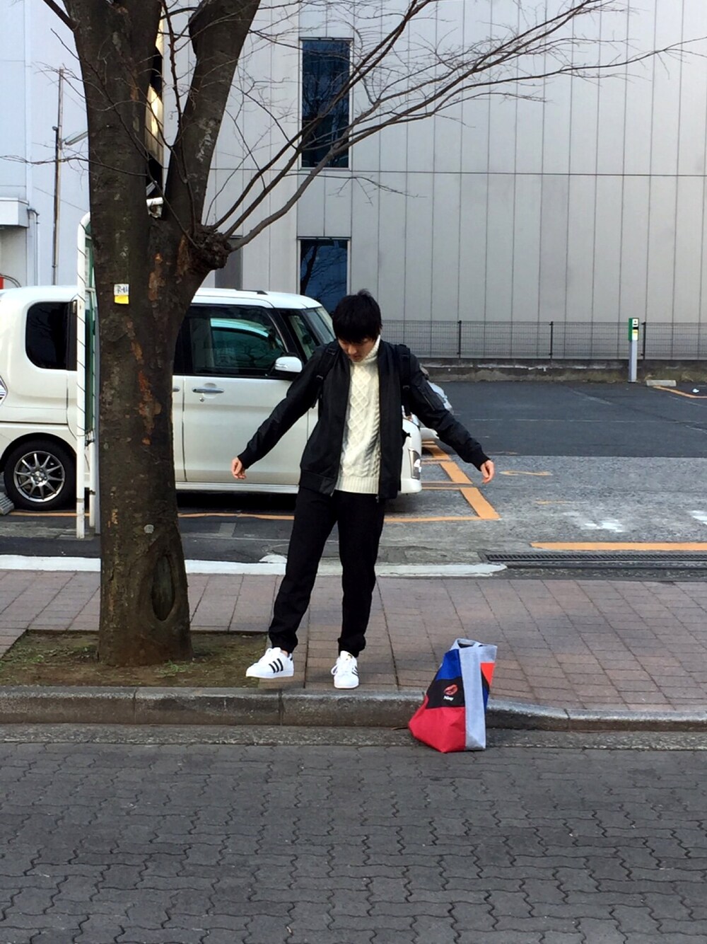「ストリート」｜「WEGOのWEGO/ケーブルハイネックニット（ニット/セーター、ホワイト系）」を使った、ゆーすけさん（メンズ・175cm）の冬コーディネートの1枚目の写真
