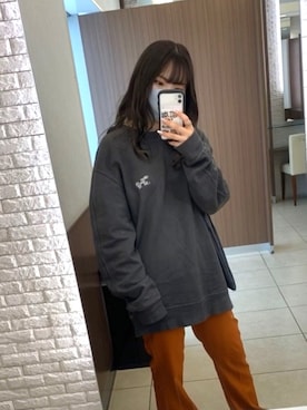 「アイテム（スラックス、オレンジ系）」を使った、renaさん（レディース・157cm）の秋コーディネート