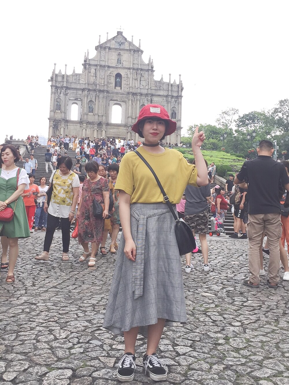 「Macau」｜「UNKNOWN.のアイテム（Tシャツ/カットソー、イエロー系）」を使った、kokoさん（レディース・152cm）の夏コーディネートの1枚目の写真