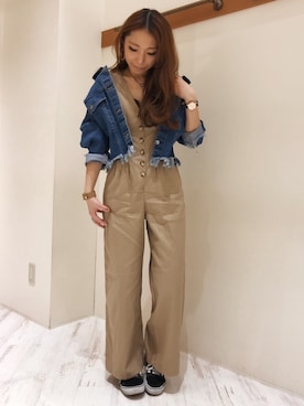 「アイテム（つなぎ/オールインワン、ベージュ系）」を使った、yukariさん（レディース・158cm）の春コーディネート