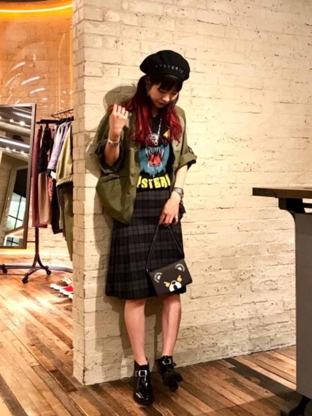 HYSTERIC GLAMOUR（ヒステリックグラマー）の「プリーツ加工バックル付 