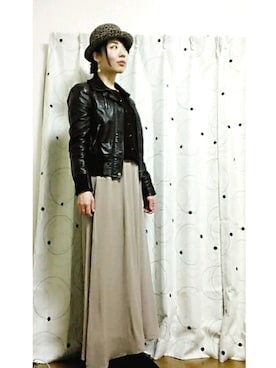 「ベージュ×ブラック」｜「アイテム（ブルゾン）」を使った、nun.さん（レディース・164cm）の冬コーディネート
