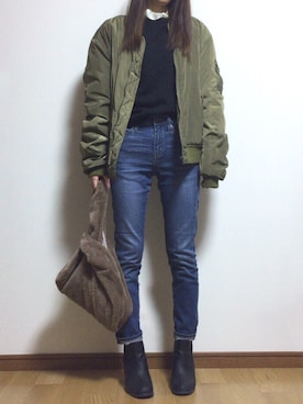 「KOBE LETTUCE（コウベレタス）の襟のフリルがお顔周りを華やかに彩る！ミドルゲージフリルカラーニットトップス/レディース[C3111]神戸レタス（ニット/セーター、ブラック系）」を使った、sakiさん（レディース・160cm）の冬コーディネート