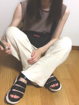 「Pierrot（ピエロ）の華奢見えノースリーブカットソー　袖なし　タンクトップ（Tシャツ/カットソー、ブラウン系）」を使った、sakiさん（レディース・160cm）の夏コーディネート