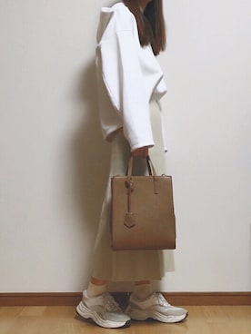 「UNIQLO（ユニクロ）のドライソフトスウェットプルパーカ（長袖）（パーカー、ホワイト系）」を使った、sakiさん（レディース・160cm）の春コーディネート