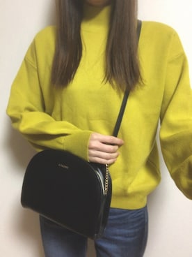 「GU（ジーユー）のアイテム（ニット/セーター、イエロー系）」を使った、sakiさん（レディース・160cm）の春コーディネート