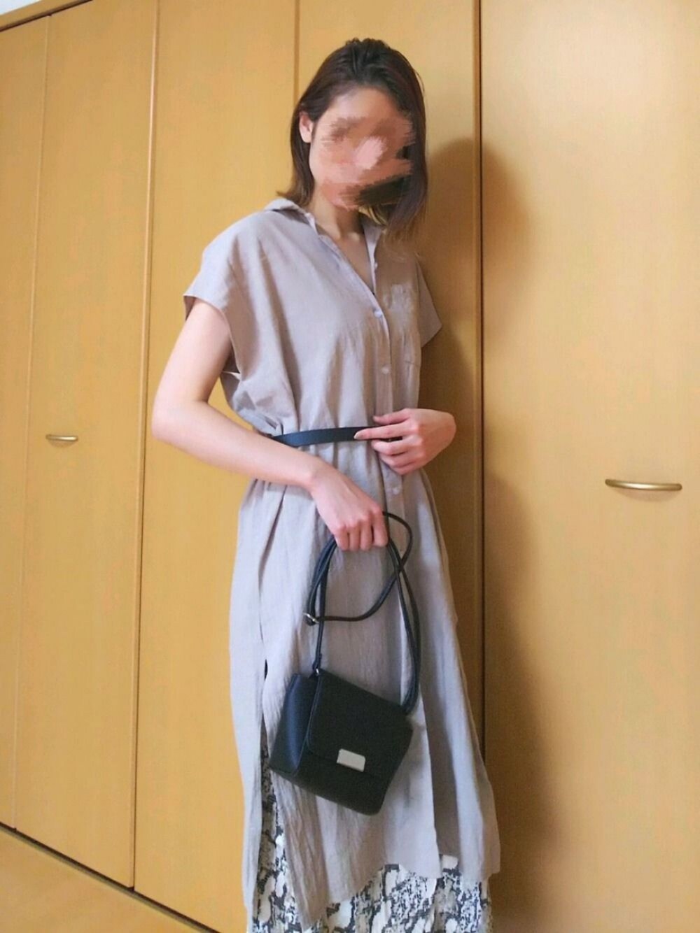 「大人カジュアル、秋色、ベージュ、シャツスタイル、スカート、パイソン柄、auntmarie's 、YARDPLUS、H&M」｜「Aunt Marie'sのAUNT MARIE'S フレンチスリーブシャツワンピース（シャツワンピース、ベージュ系）」を使った、yuki _sudoさん（レディース・160cm）の夏コーディネートの1枚目の写真