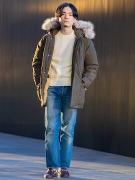 「WOOLRICH（ウールリッチ）のアイテム（ダウンジャケット/コート）」を使った、Brilla per il gustoさん（メンズ・180cm）の冬コーディネート