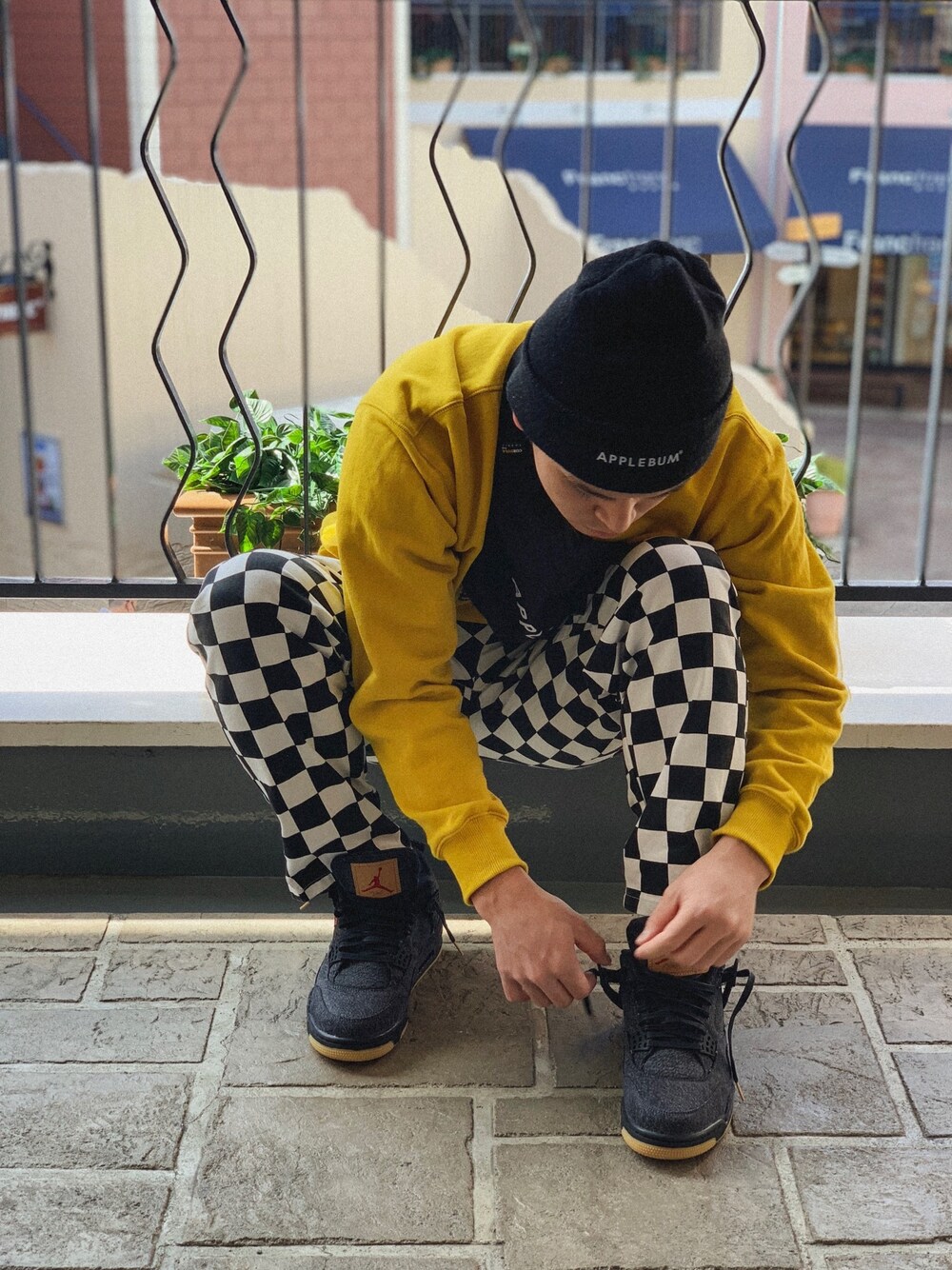 「ビッグシルエット、おしゃれさんと繋がりたい、street、streetstyle、ストリート、AJ4、Levi's、Sergio Tacchini、APPLEBUM、COOKMAN」｜「COOKMANのアイテム（パンツ、その他）」を使った、りょーさん（メンズ・169cm）の冬コーディネートの1枚目の写真