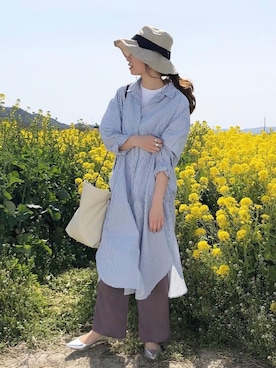 「巾着バッグ」｜「アイテム（シャツワンピース）」を使った、ふじわら 佳緒里さん（レディース・162cm）の春コーディネート