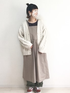「ケーブルカーディガン」｜「アイテム（ワンピース/ドレス）」を使った、mocoさん（レディース・166cm）の秋コーディネート