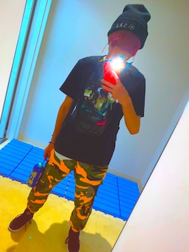 「アイテム（カーゴパンツ、イエロー系）」を使った、さがしょさん（メンズ・170cm）の夏コーディネート