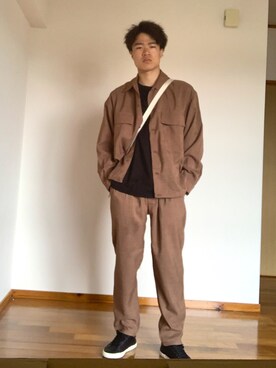 「KONVINI（コンビニ）のアイテム」を使った、じゅんさん（メンズ・173cm）の春コーディネート