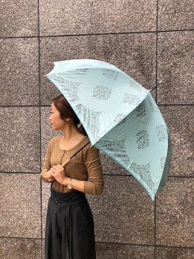 「アイテム（長傘）」を使った、krさん（レディース・156cm）の春コーディネート