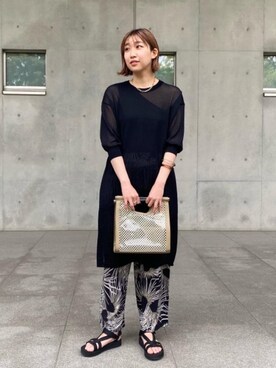 「Teva（テバ）の【別注】＜Teva（テバ）＞∴レザー ARIVACA アリバカ サンダル（サンダル、ブラック系）」を使った、Saki Tomitaさん（レディース・168cm）の春コーディネート