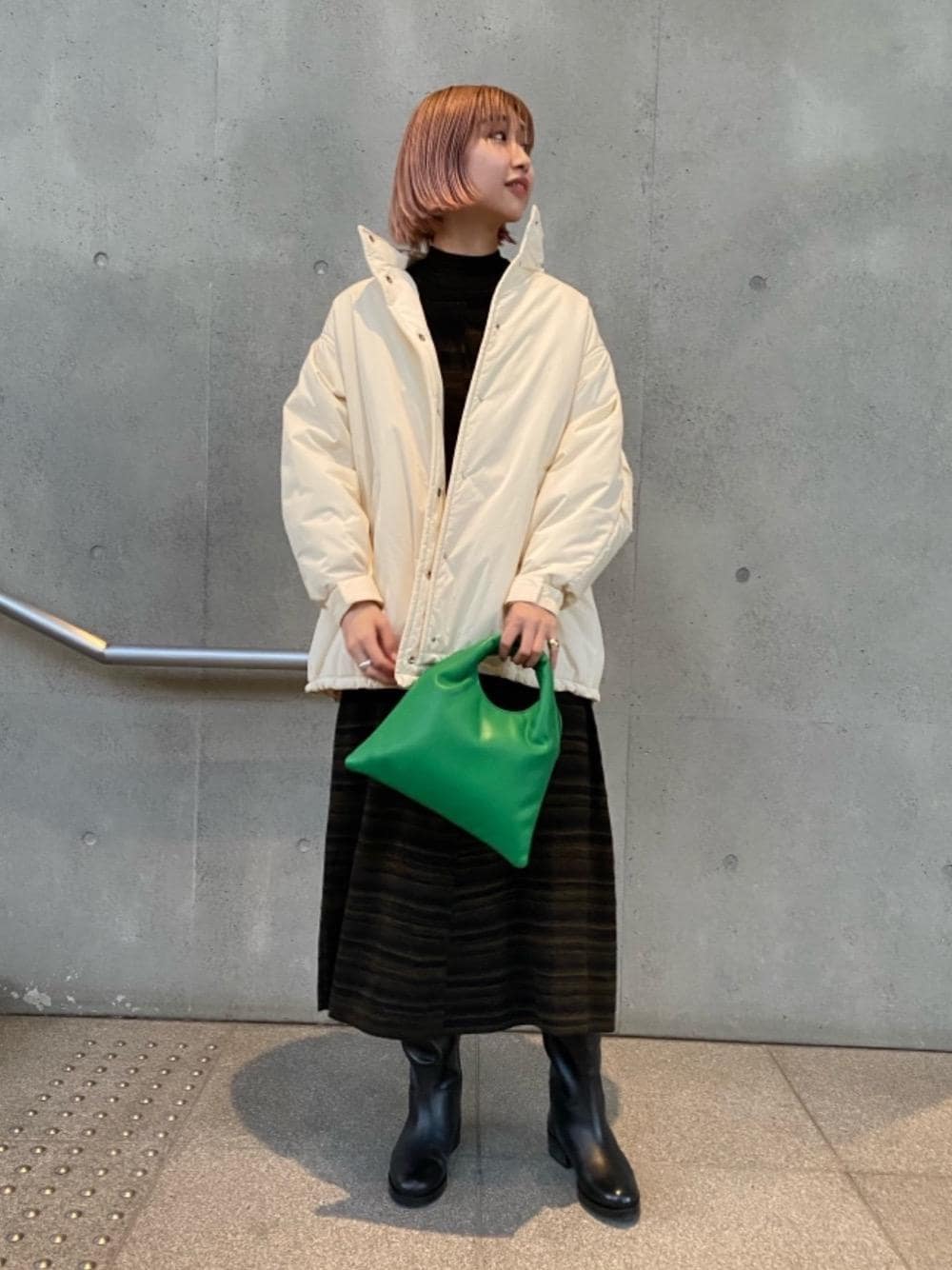 BY ナイロンパフ スタンドドロースト ブルゾンを使った人気