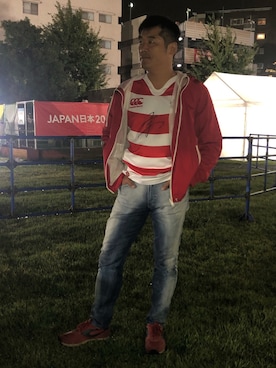 「DIESEL（ディーゼル）のアイテム（ナイロンジャケット）」を使った、高崎保典さん（メンズ・177cm）の秋コーディネート