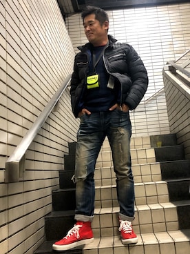 「DIESEL（ディーゼル）のアイテム（財布/小物）」を使った、高崎保典さん（メンズ・177cm）の冬コーディネート