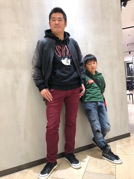 「DIESEL（ディーゼル）のアイテム（ミリタリージャケット）」を使った、高崎保典さん（メンズ・177cm）の冬コーディネート