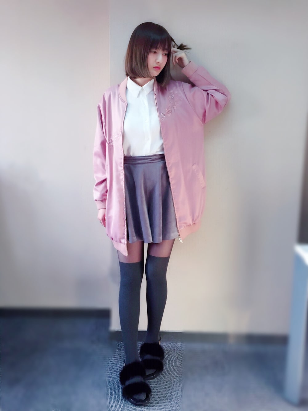 「EVRIS 、moussy、secret honey、野球フェス、ピンク、ピンク色コート」｜「EVRISのマットサテンロングMA-1（ジャケット/アウター、ピンク系）」を使った、Crystalさん（レディース・171cm）の冬コーディネートの1枚目の写真