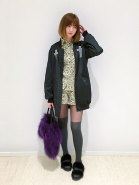 「VINTAGE（ヴィンテージ）のアイテム（クラッチバッグ）」を使った、Crystalさん（レディース・171cm）の春コーディネート