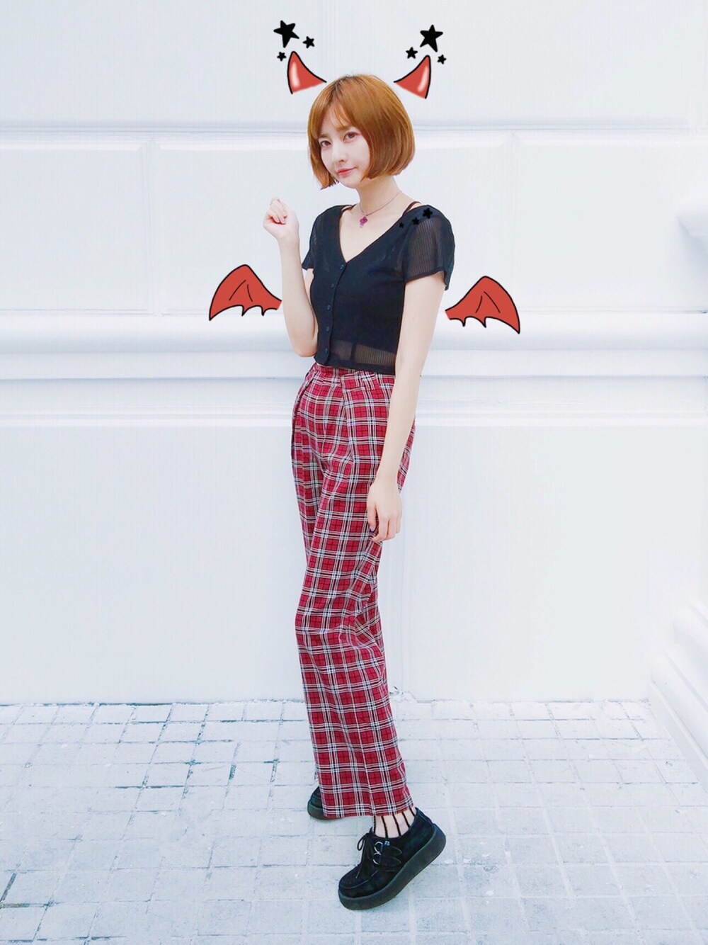 「EMODA、moussy、WEGO、TUK」｜「MOUSSYのVINTAGE PLAID REMAKE PANTS（その他パンツ、レッド系）」を使った、Crystalさん（レディース・171cm）の夏コーディネートの1枚目の写真