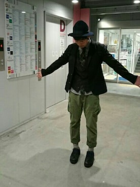 「hiromichi BY HIROMICHI NAKANO（ヒロミチ バイ ヒロミチナカノ）のアイテム（パンツ）」を使った、ちゅうさん（メンズ・173cm）の冬コーディネート