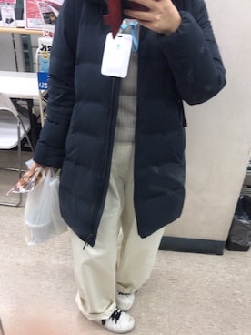 シームレスダウンショートコートを使ったレディース人気ファッション 