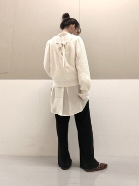 「earth music&ecology（アースミュージックアンドエコロジー）の選べるリブパンツ(サテン)　＊（その他パンツ）」を使った、mayuさん（レディース・160cm）の冬コーディネート