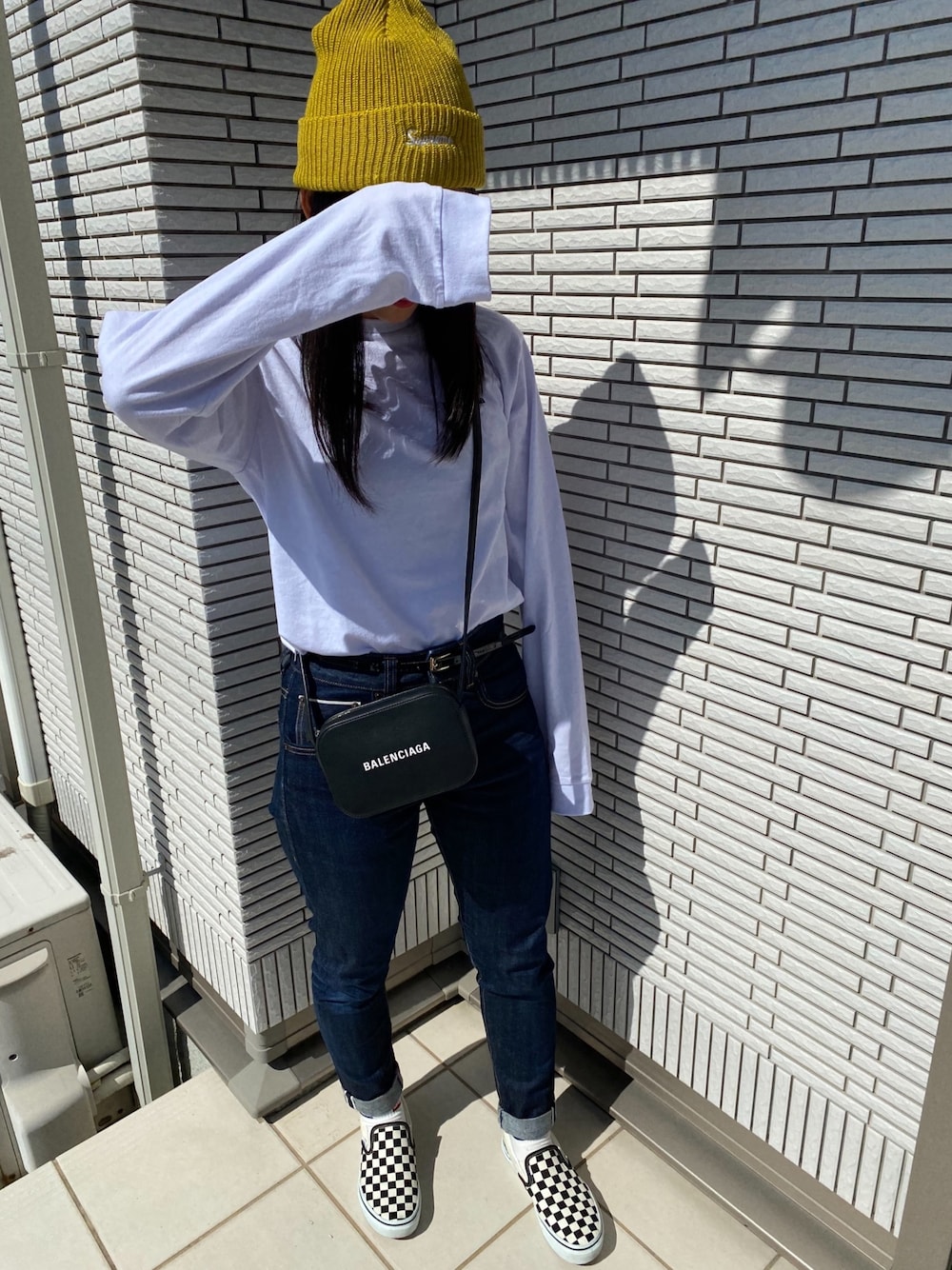 「秋のコーデ、ストリート系」｜「BALENCIAGAのアイテム（ショルダーバッグ、ブラック系）」を使った、mzk2520さん（レディース・158cm）の秋コーディネートの1枚目の写真