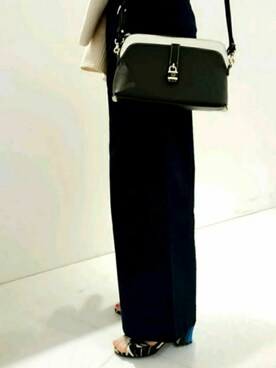 「HIMIKO On Rouge（ヒミコオンルージュ）のアイテム」を使った、KAJIKUMIさん（レディース・158cm）の冬コーディネート