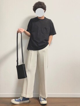 「GU（ジーユー）のアイテム（Tシャツ/カットソー、ブラック系）」を使った、rくんさん（メンズ・170cm）の春コーディネート