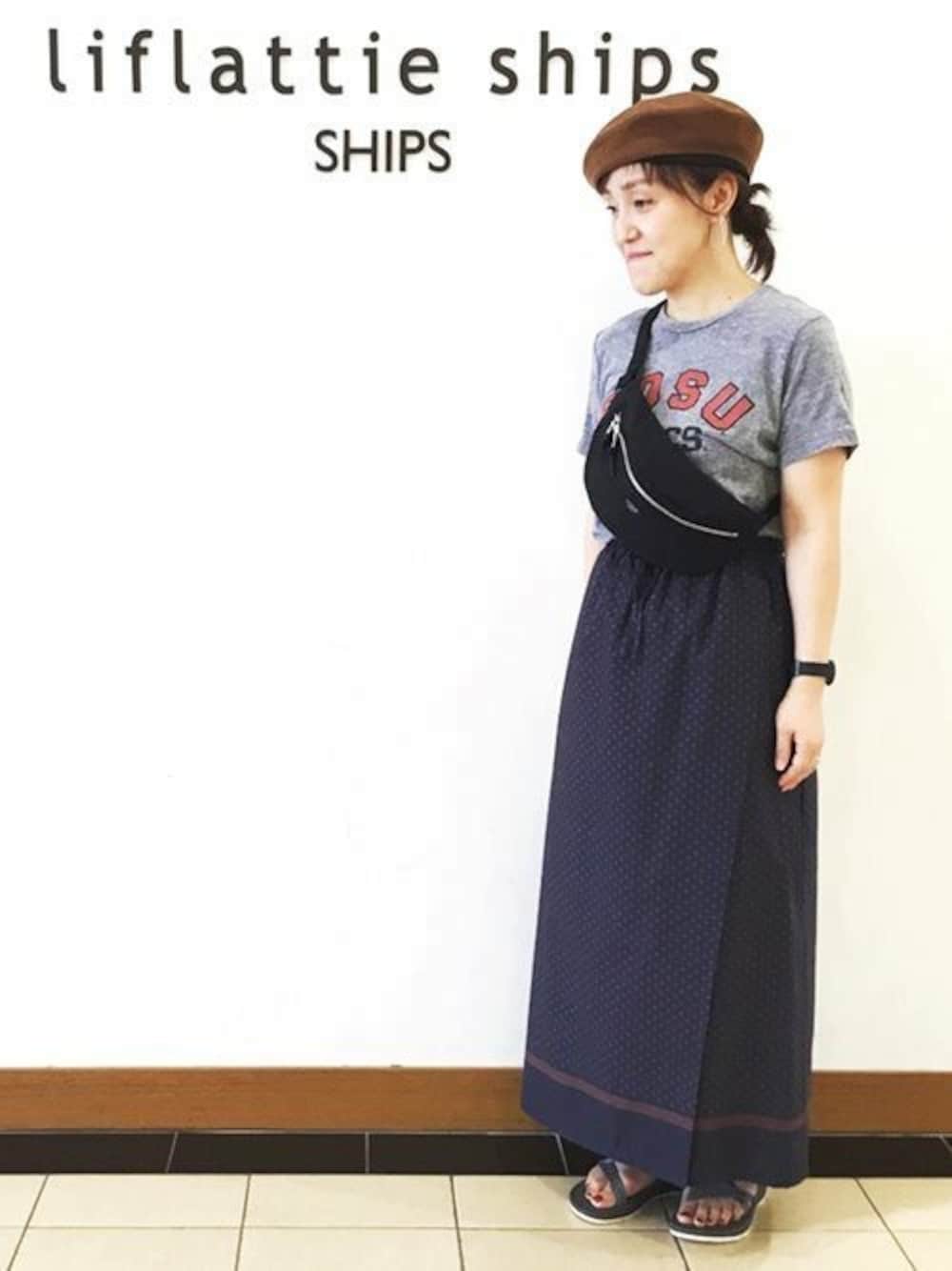 「Tシャツ、巻きスカート、レトロ、夏コーデ」｜「STANDARD SUPPLYのSTANDARD SUPPLY:ファニーパック（ボディバッグ/ウエストポーチ、ブラック系）」を使った、松田さん（レディース・156cm）の夏コーディネートの1枚目の写真