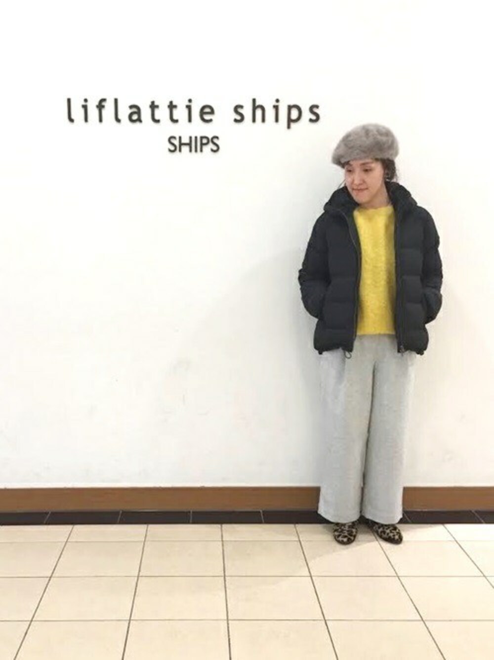 「ダウン、liflattie ships」｜「liflattie shipsのliflattie ships:ツイードタックストレートパンツ（その他パンツ、グレー系）」を使った、松田さん（レディース・156cm）の秋コーディネートの1枚目の写真