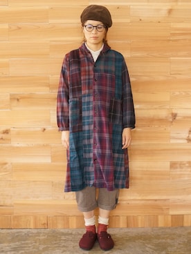 「アイテム（ハンチング/ベレー帽）」を使った、yumiさん（レディース・159cm）の秋コーディネート