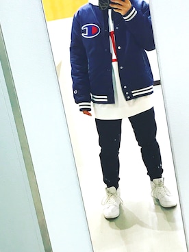 「Champion（チャンピオン）のアイテム（スタジャン）」を使った、Takamiさん（メンズ・170cm）の冬コーディネート