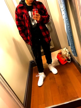 「アイテム（PC・スマホグッズ/家電）」を使った、Takamiさん（メンズ・170cm・20代）の秋コーディネート