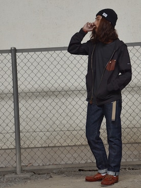 「schott（ショット）のSchott/ショット/13oz. JEANS MEDIUM FIT/13オンス　ジーンス　ミディアム　フィット（デニムパンツ）」を使った、Renさん（メンズ・176cm）の秋コーディネート