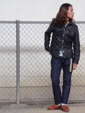 「schott（ショット）のSchott/ショット/13oz. JEANS MEDIUM FIT/13オンス　ジーンス　ミディアム　フィット（デニムパンツ）」を使った、Renさん（メンズ・176cm）の秋コーディネート