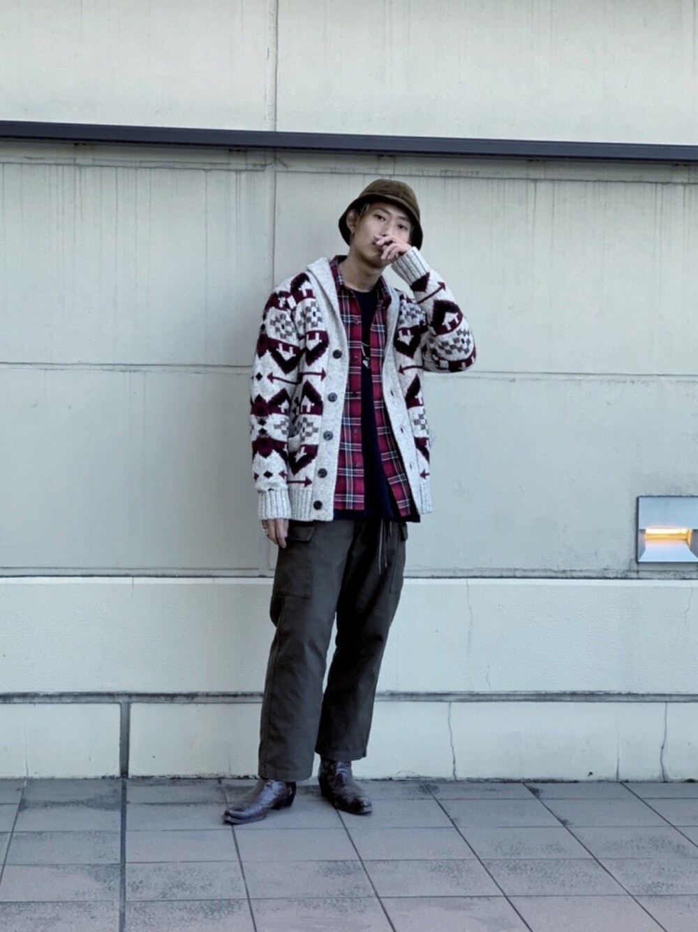 「おしゃれさんと繋がりたい、冬のコーデ、あけましておめでとうございます！、ootd、カジュアル、謹賀新年、happynewyear、新年一発目、SCHOTT、Schott TOKYO-BAY」｜「schottのアイテム（カーディガン/ボレロ、ホワイト系）」を使った、Renさん（メンズ・176cm）の冬コーディネートの1枚目の写真