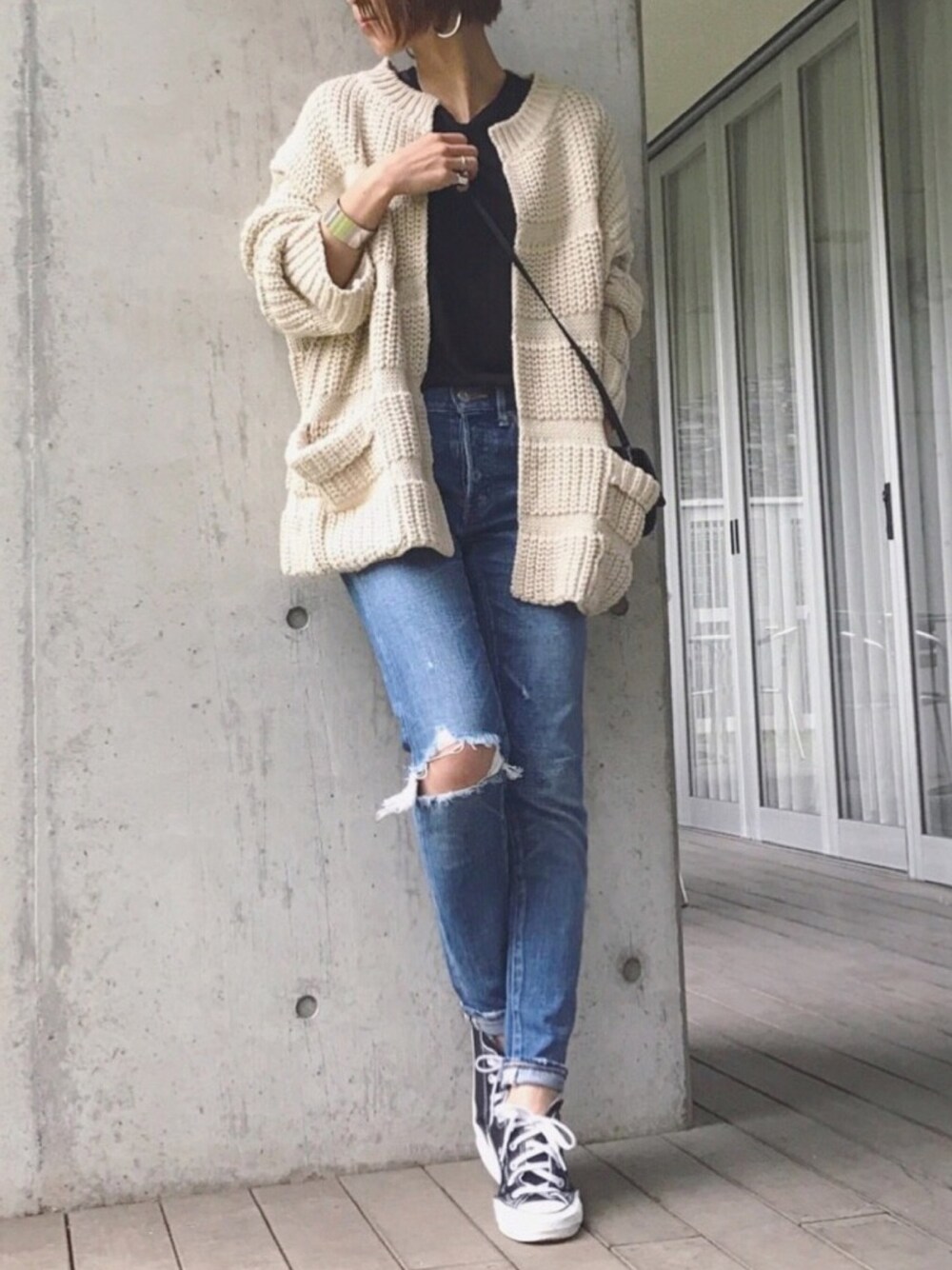 manaさんの「Lowgauge knit cardigan（marjour）」を使ったコーディネート