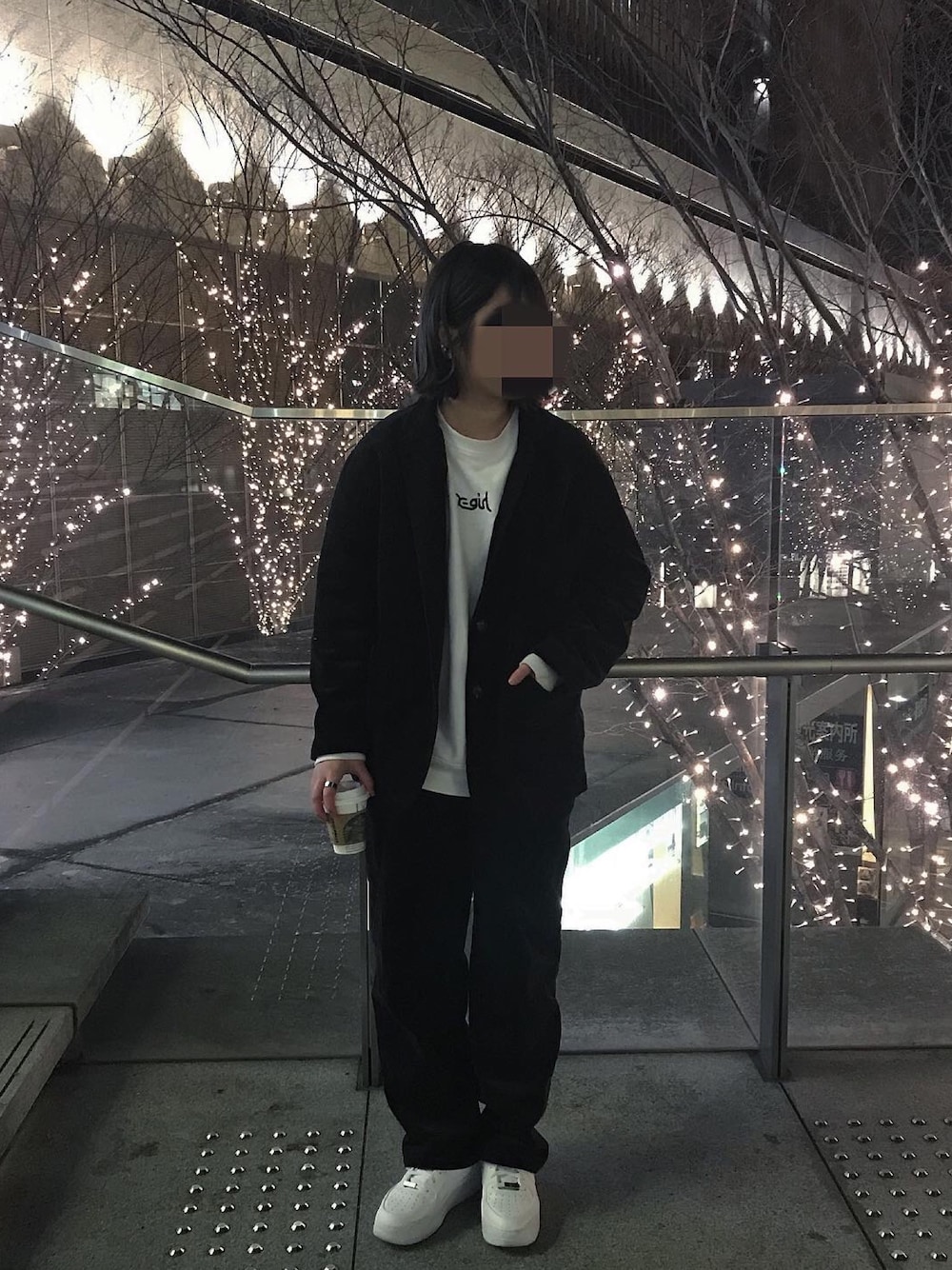 「大人カジュアル、シンプルコーデ、セットアップ、低身長コーデ、スニーカー、大人コーデ、ootd、おしゃれさんと繋がりたい」｜「NIKEのナイキ エア フォース 1 セージ LOW ウィメンズシューズ / Nike Air Force 1 Sage Low Women's Shoes AR5339-100 White（スニーカー、ホワイト系）」を使った、hazukiさん（レディース・158cm）の冬コーディネートの1枚目の写真
