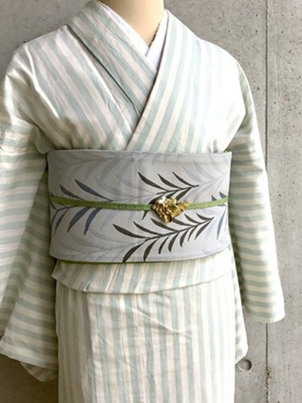 YUKIさんの「【2way着物】浴衣でもOK!清涼感あるシンプル・STRIPE木綿キモノ-sky（KIMONO MODERN）」を使ったコーディネート