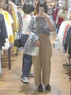 岸田ぽりぽりさんのコーディネート