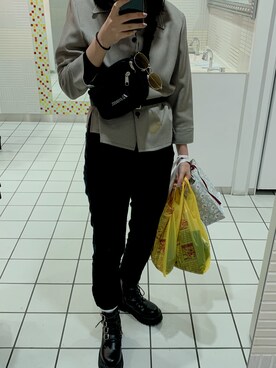 岸田ぽりぽりさんのコーディネート