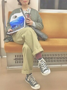 「ミリタリーアウター」｜「アイテム（スウェット）」を使った、___konaさん（レディース・162cm）の春コーディネート