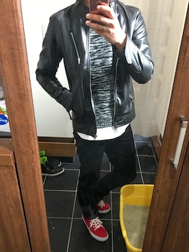 「Confirm（コンファーム）のアイテム（ライダースジャケット）」を使った、ゆうやさん（メンズ・168cm）の春コーディネート