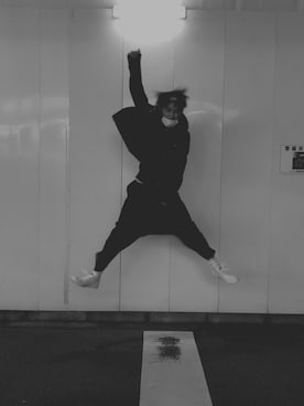 「monomania（モノマニア）のアイテム（パンツ）」を使った、☺︎NAOYA☺︎さん（メンズ・174cm）の春コーディネート