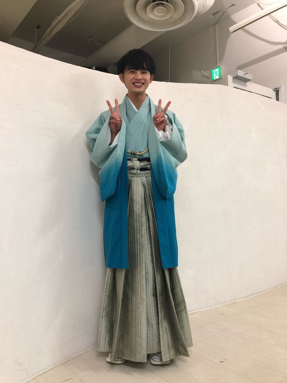 「同じ、新成人、の方々、おめでとうございます。、共に頑張りましょ、バンジージャンプ、いい経験になりました🙆、みんなもよかったらやってみてくださいね笑、がんばろう、EBISU536」｜「成人のアイテム（その他、その他）」を使った、☺︎NAOYA☺︎さん（メンズ・175cm）の冬コーディネートの1枚目の写真