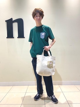 「SMITH'S（スミス）のアイテム（バッグ）」を使った、coenふなやまさん（メンズ・170cm）の春コーディネート